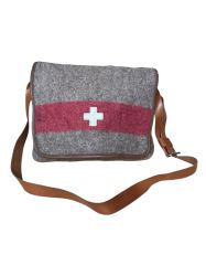 Дамска чанта през рамо KARLEN SWISS