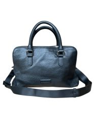 Кожена дамска чанта BUGATTI