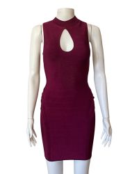 Дамска рокля в бордо, с прозорец на деколтето GUESS XS