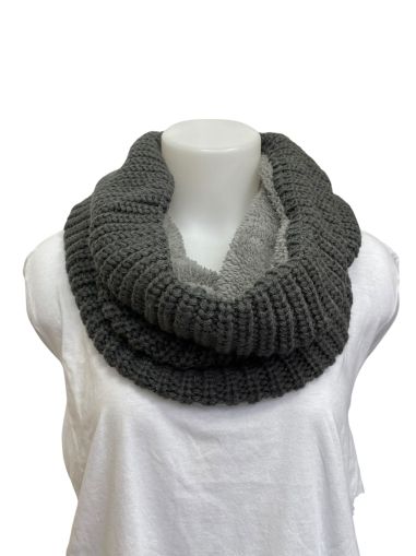 Дамски зимен шал