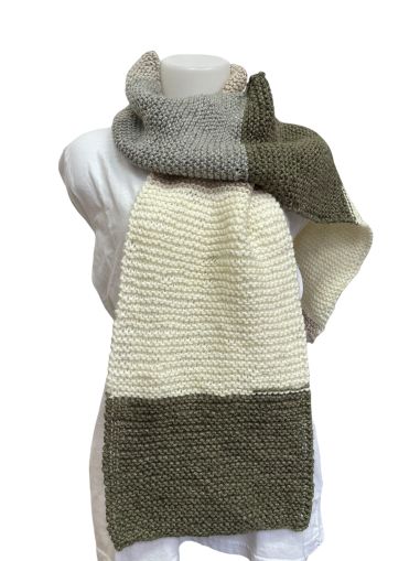 Дамски зимен шал