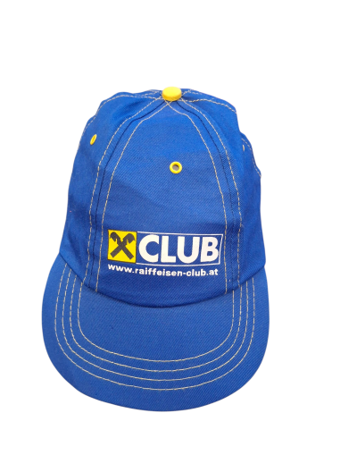 Шапка с козирка CLUB