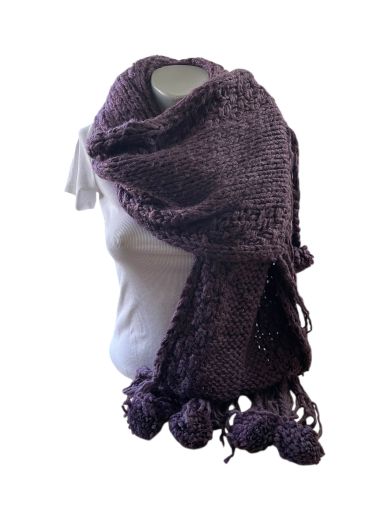 Плетен шал с ресни и помпони MEXX