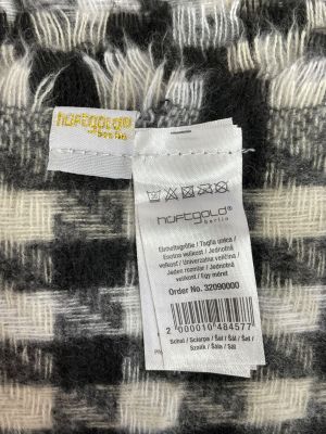 Дамски зимен шал HUFTGOLD