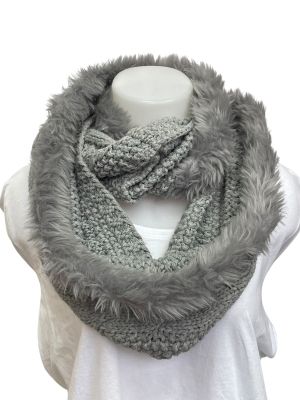 Дамски зимен шал