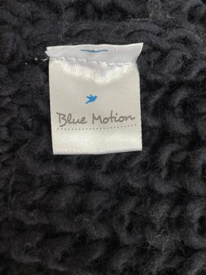 Дамски зимен шал BLUE MOTION