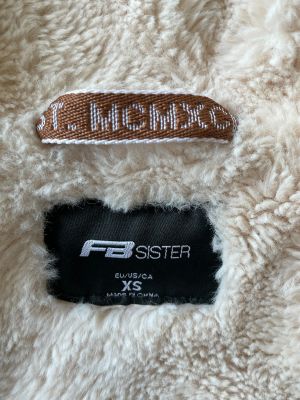  Дамско яке FB SISTER XS