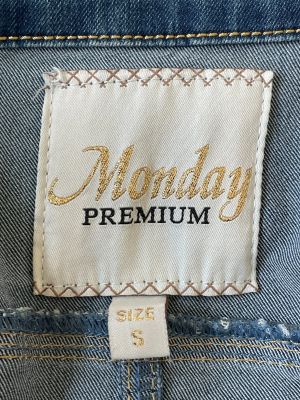 Дамско яке MONDAY PREMIUM S