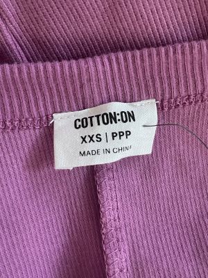 Дамска рокля COTTON:ON 2XS