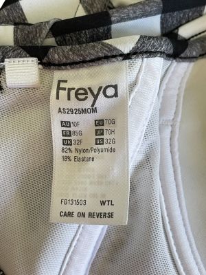 Дамско горнище на бански FREYA M