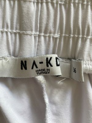  Дамски къси панталони NA-KD M