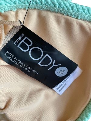  Дамско горнище на бански BODY XS