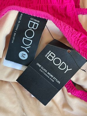  Дамско долнище на бански BODY M