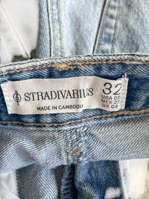 Дамски къси панталони STRADIVARIUS XS