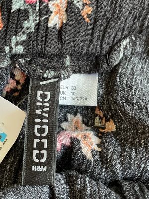 Дамски къси панталони H&M M