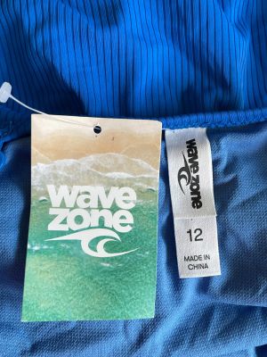  Дамски цял бански WAVEZONE M