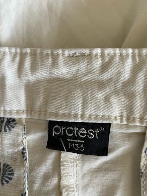 Дамски къси панталони PROTEST L
