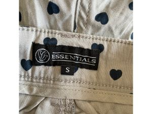 Дамски къси панталони ESSENTIALS M