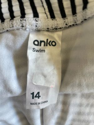 Дамски къси панталони ANKO L