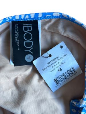  Дамско долнище на бански BODY XS