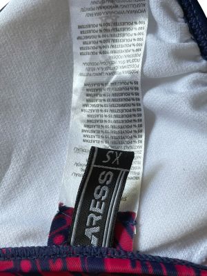 Дамско горнище на бански ARESS XS