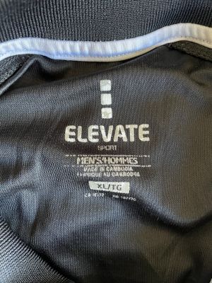Мъжка спортна тениска  ELEVATE XL