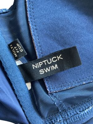 Дамско горнище на бански NIPTUCK M