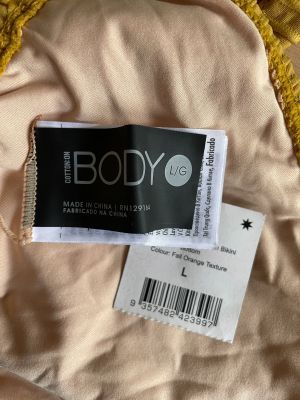 Дамско долнище на бански BODY XL