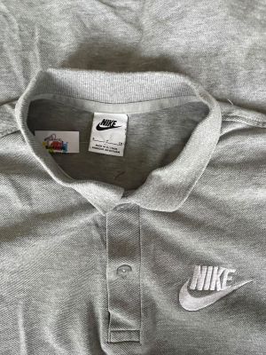 Мъжка тениска NIKE S