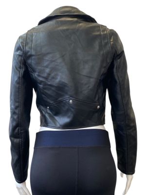 Кожено дамско яке BERSHKA S