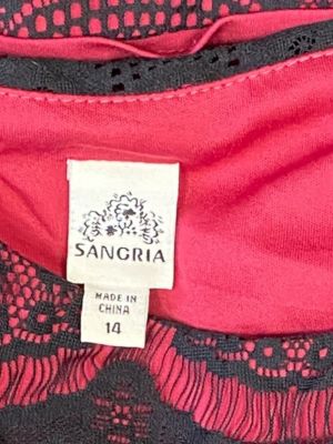 Тъмно розова дамска рокля с черна дантела SANGRIA L