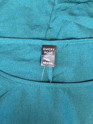 Дамска рокля EMERY ROSE XL