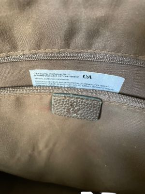 Кожена дамска чанта за рамо C&A