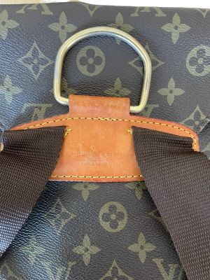 Кожена дамска чанта тип раничка LOUIS VUITTON