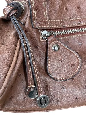 Кафява дамска флап чанта GUESS от еко кожа