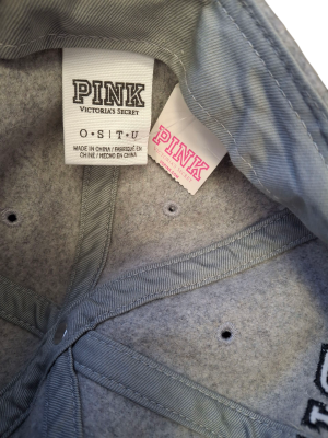 Шапка с козирка PINK