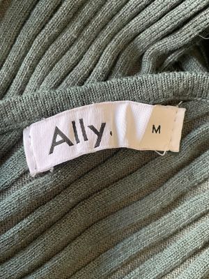 Дамска рокля ALLY M