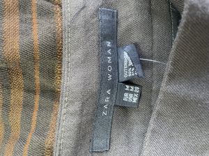 Дамска пола с цип ZARA M