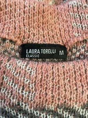 Дамски пуловер LAURA TORELLI M