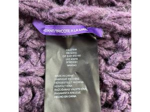 Плетен шал с ресни и помпони MEXX