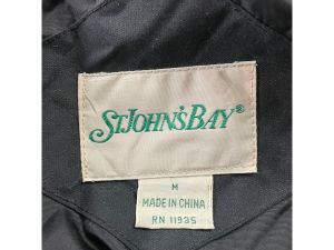 Дамско елече с джобове, копчета и ципове ST.JOHN'S BAY M