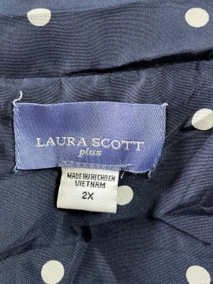 Дамско елече на точки, с джобове и цип LAURA SCOTT 2XL