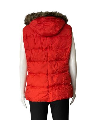 Дамско елече с джобове, копчета, пухкава качулка и ципове METRO L