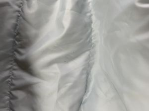 Светло синьо дамско зимно яке с джобове, копчета и цип L