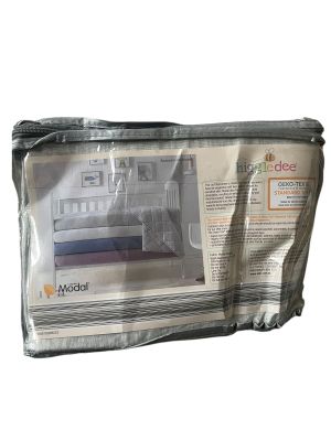 Чаршаф с ластик за бебешка кошара HIGGLEDEE