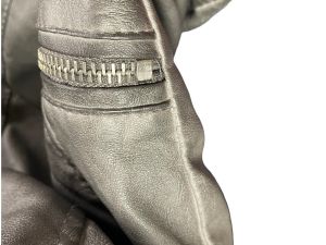 Дамско кожено яке с джобове, копче и ципове C&A M