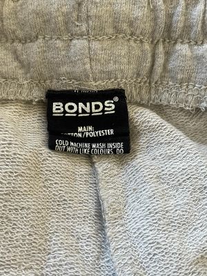 Дамско спортно долнище с връзки BONDS M