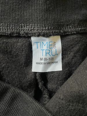 Дамско спортно долнище с джобове TIME AND TRU M